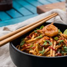 Udon Nudeln mit Garnelen
